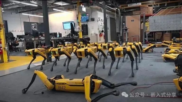 机器狗生产车间封面